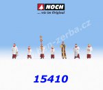 15410 Noch Priest and Altar Servers , 7 Figures, H0
