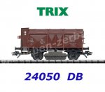 24050 TRIX Track Cleaning Car with Hinged Hatches, DB