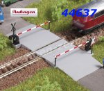 44637 Auhagen Level crossing with barrier, N