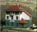 11373 Auhagen Neumühle signal box, H0