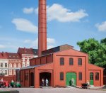 11431 Auhagen Boiler house with smokestack, H0