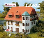 13302 Auhagen Family House "Carola",TT