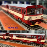 70376 Roco Dieselová motorová jednotka řady 810 s přípojným vozem, ČD